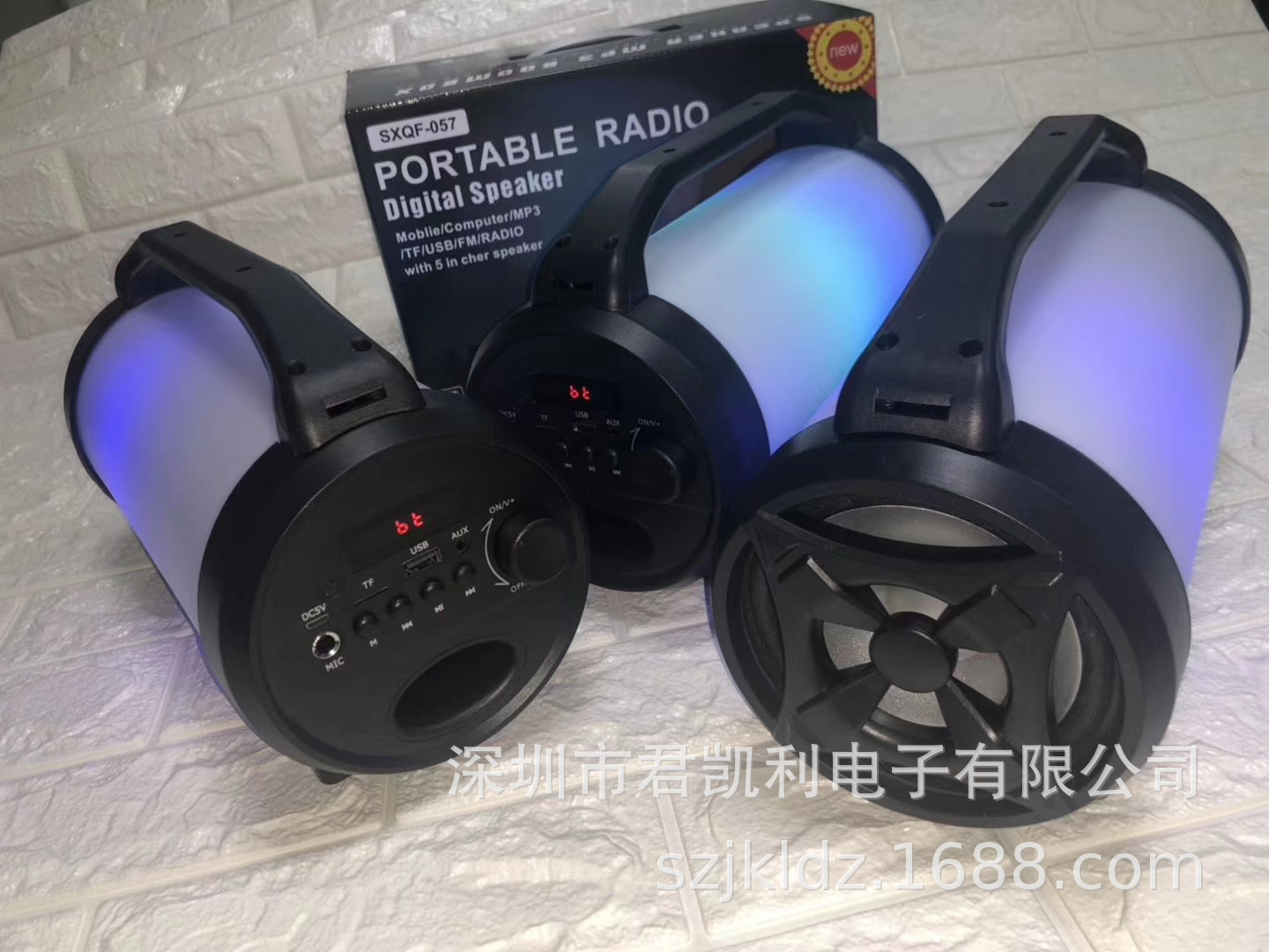 22251898991_966362597