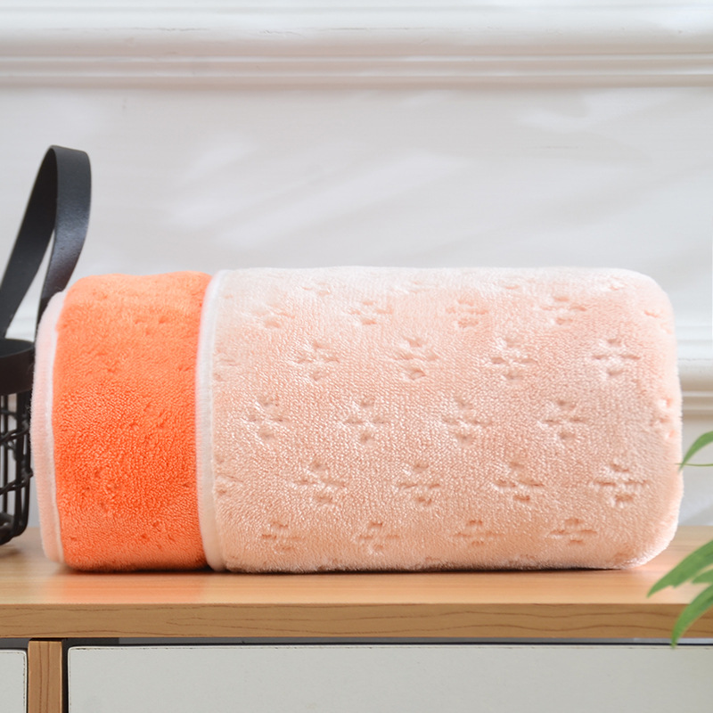 Soft Coral Fleece Face Towel Two-tone Four-leaf Clover Pattern_voghion.com