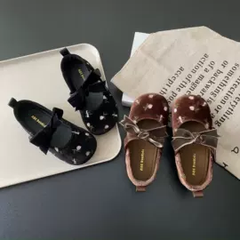 童皮鞋;童凉鞋;童皮靴