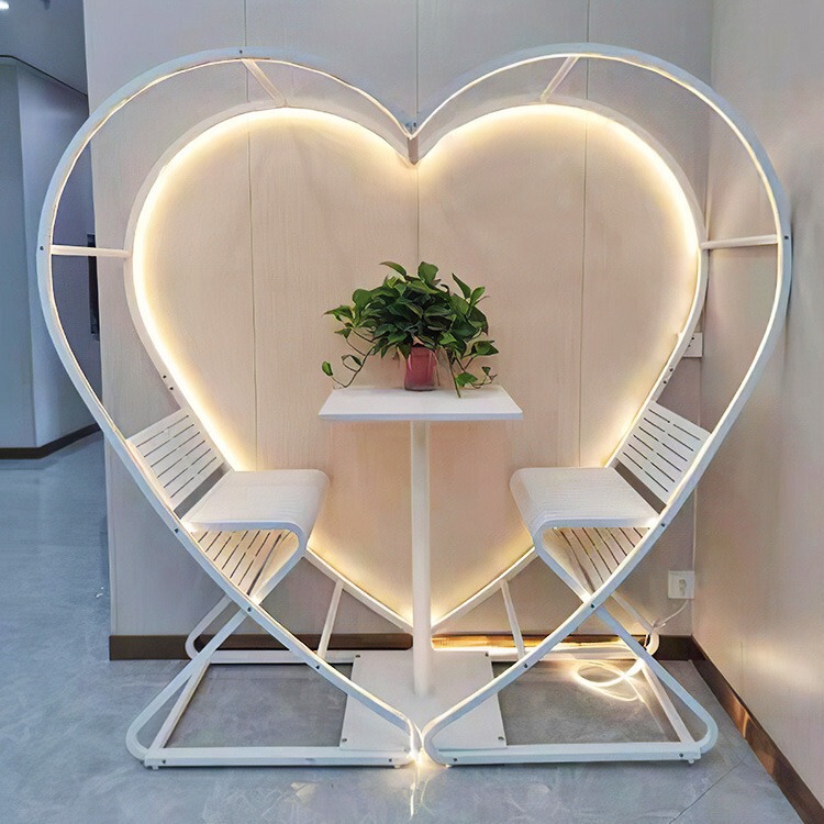 Swing Chair Outdoor Wedding Photography Props Homestay Leisure Double Table Chair Furniture Hanging Chair Heart-Shaped Seat Swing Chair Outdoor Wedding Photography Props Homestay Leisure Double Table Chair Furniture Hanging Chair Heart-Shaped Seat