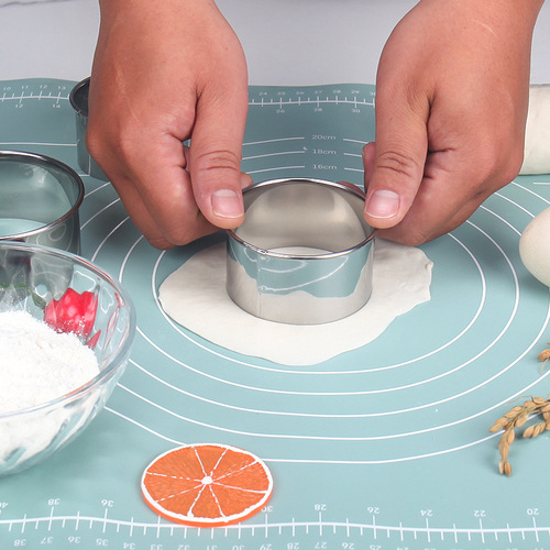 Stainless steel dumpling wrapper mold three-piece set of dumpling wrapper cutting tool round flower shaped biscuit mold dumpling wrapper pressing tool