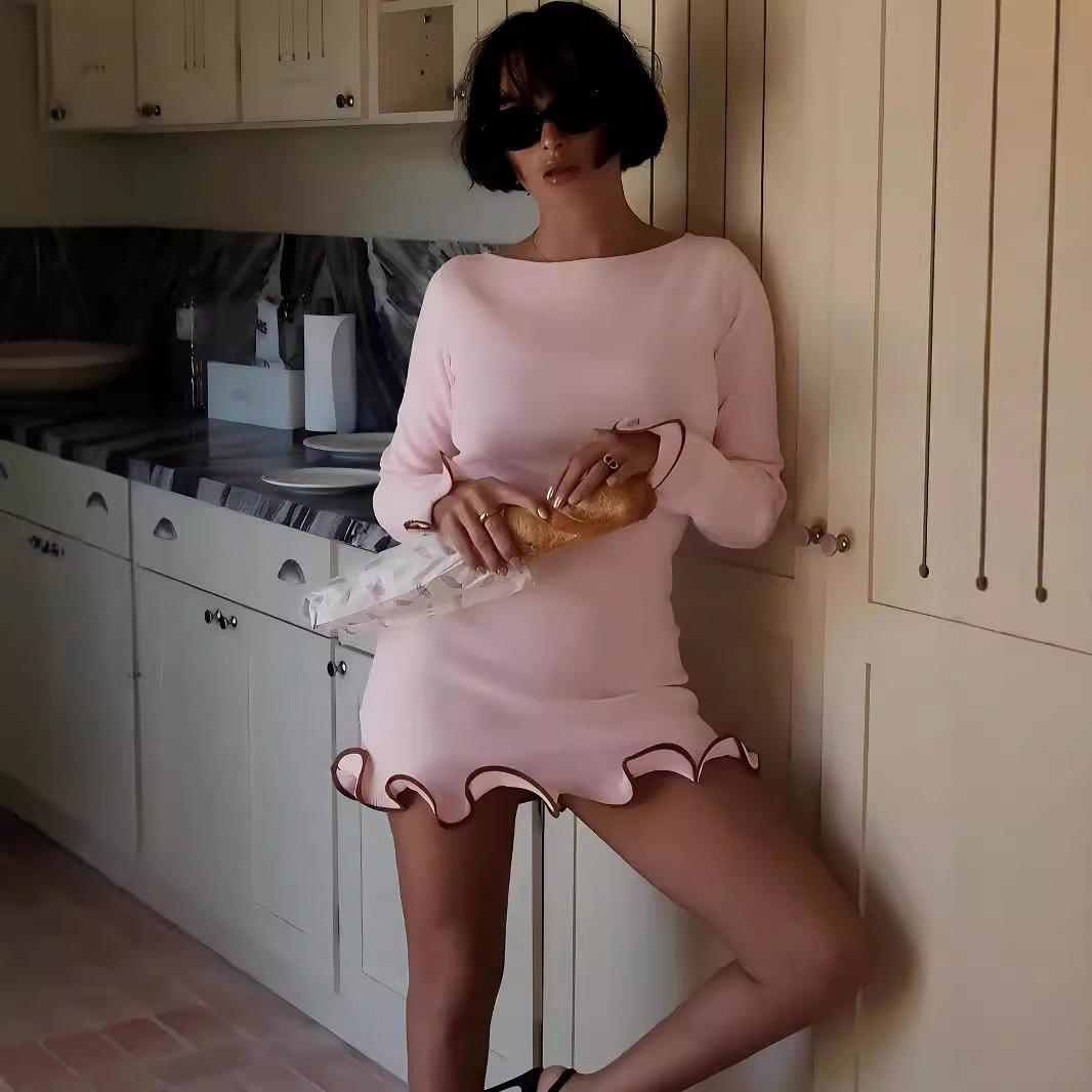 Aliexpress Europa y Estados Unidos de mujeres otoño y invierno nuevo temperamento de color sólido cuello redondo encaje corto vestido de punto de manga larga image 1