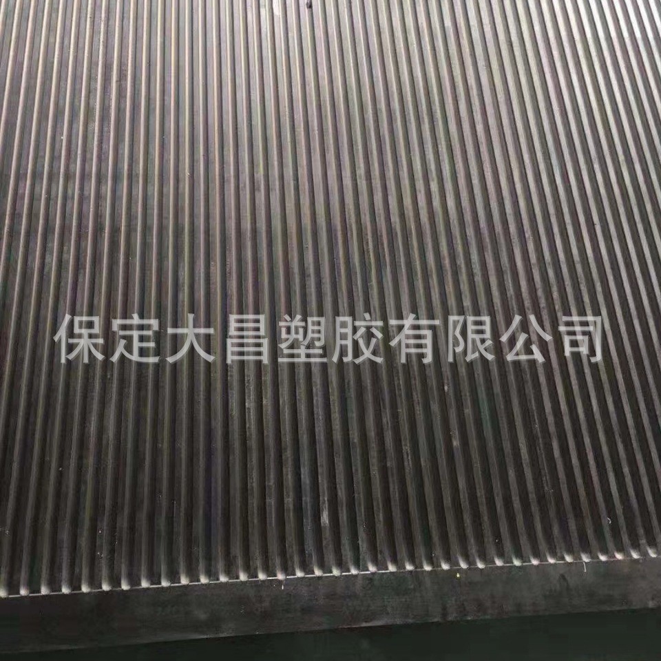 厂家专业生产化工厂用强力耐磨尼龙层帆布层高品质橡胶输送带