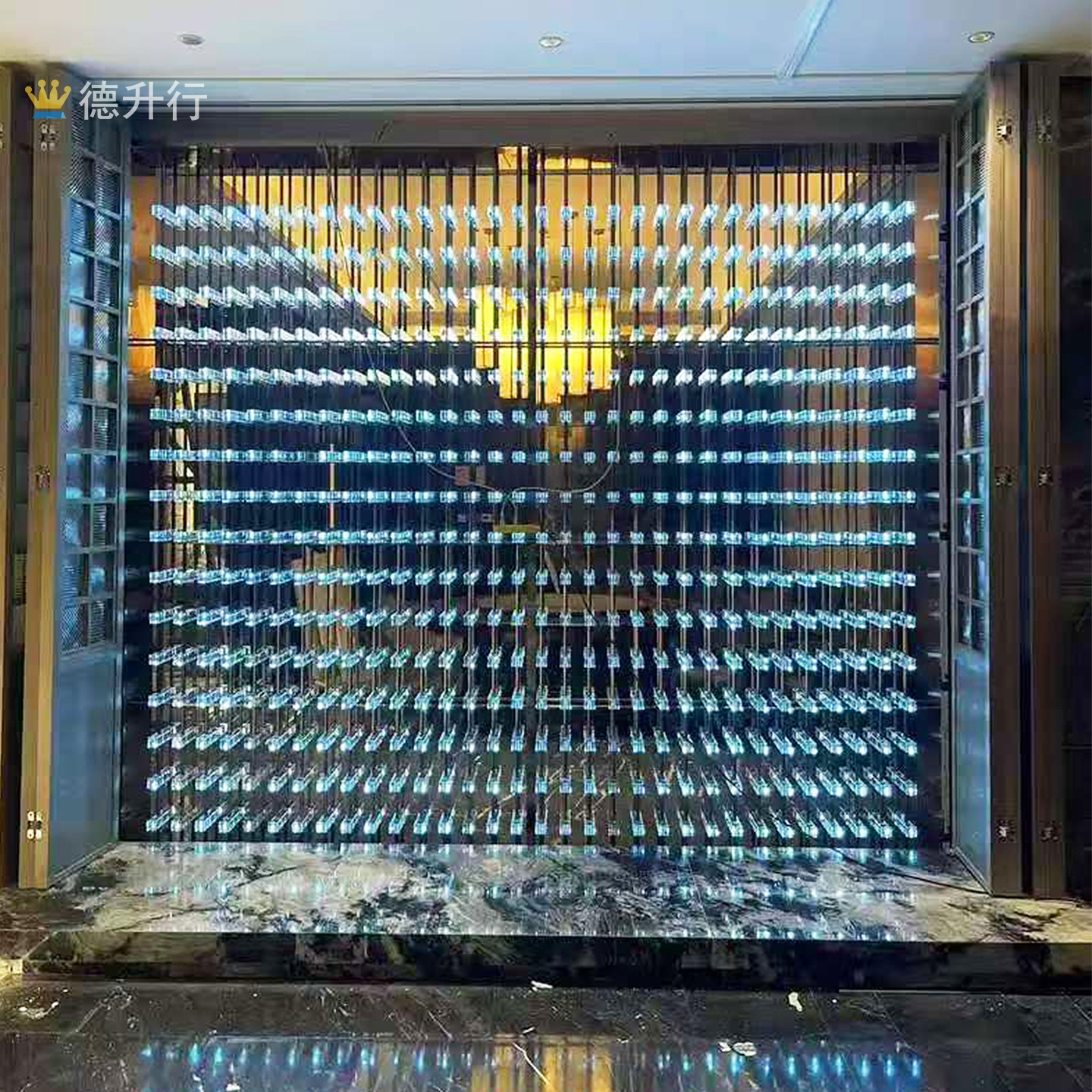 Villa Wine Cellar Transparent Luminous Thousand Layer Acrylic Wine Cabinet Constant Temperature Stainless Steel Storage Red Wine Rack Display Cabinet