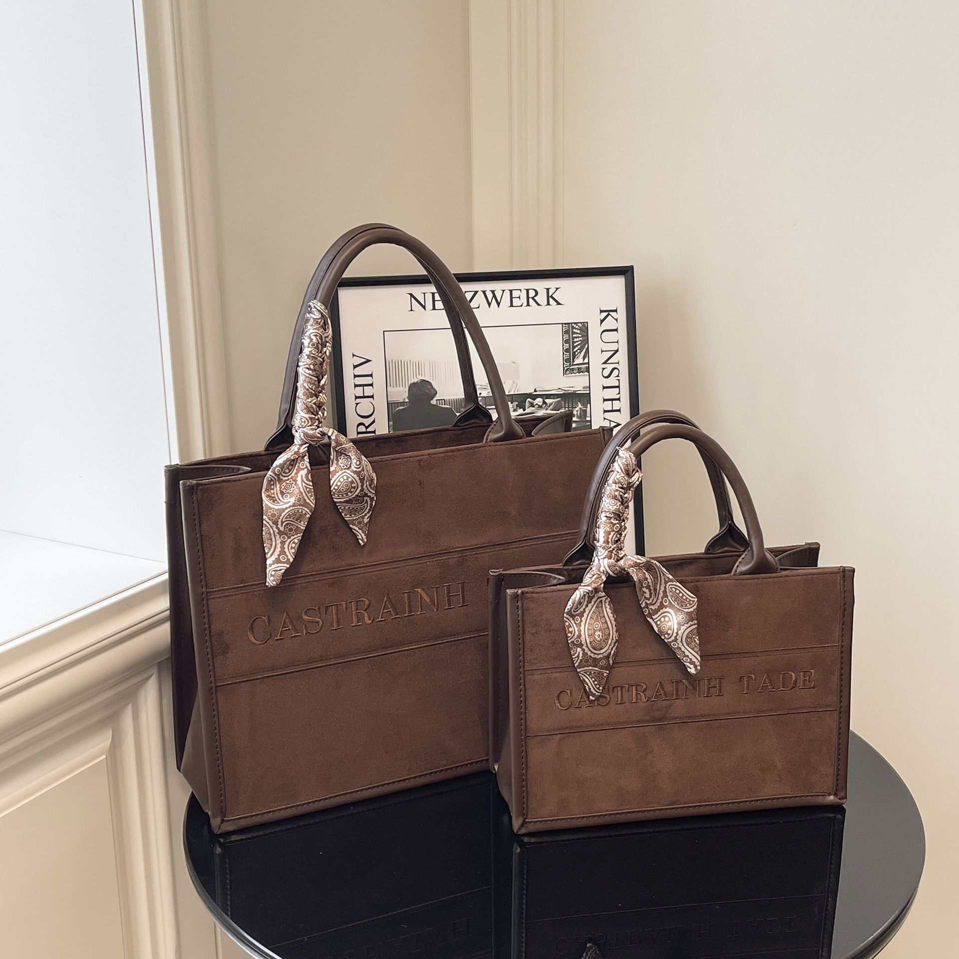 Cross-border vintage high-end women's bag, retro embroidered letter tote bag, large-capacity suede fashion handbag