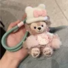 Розовый свитер, держит KT-кота — обычное лицо (Мэймэй)