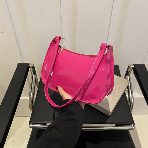 This year's trendy Korean-style single-shoulder women's spring versatile Instagram solid color gentle square bag