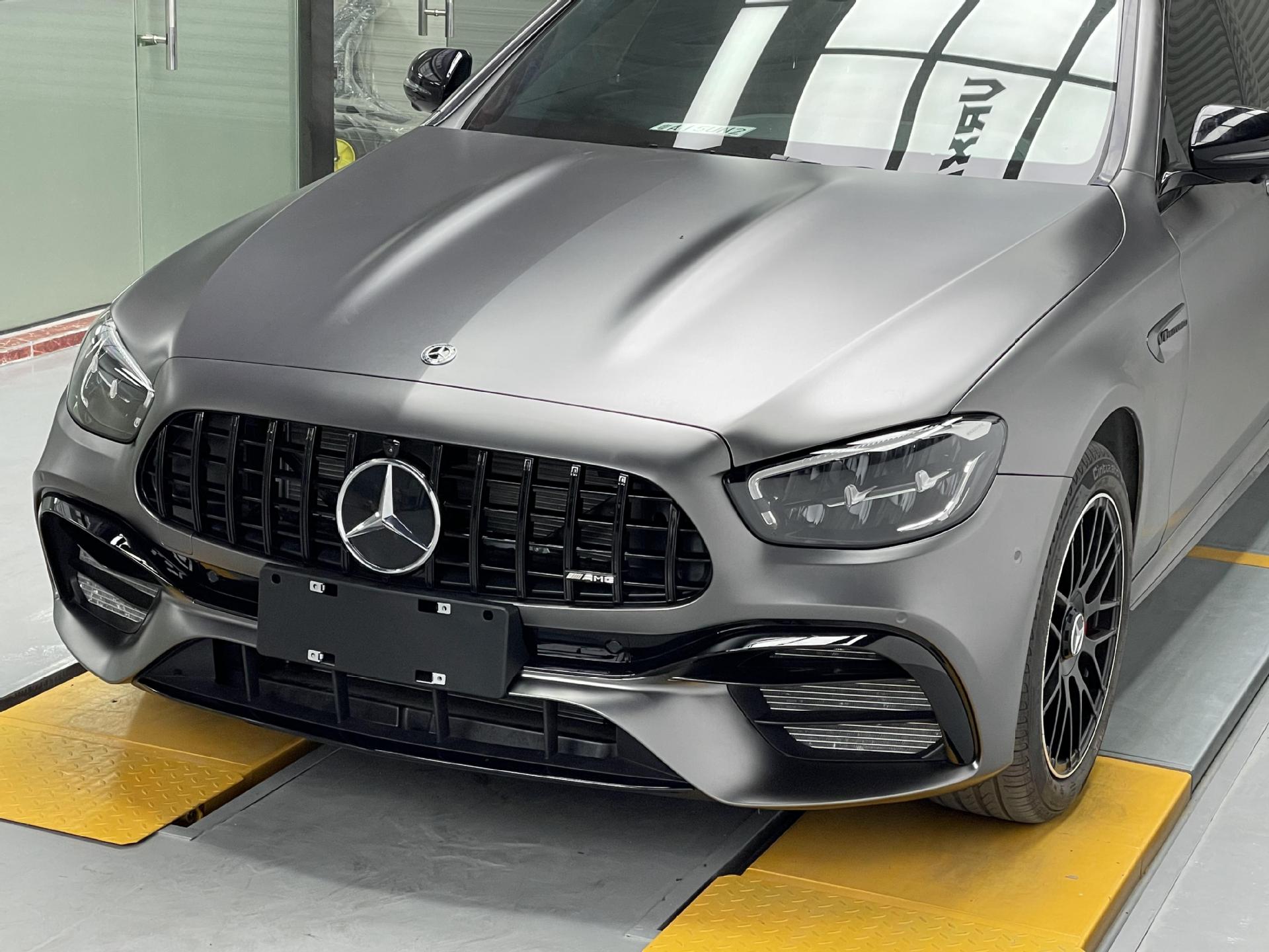 Applicable to Mercedes-Benz E-Class W213 Early Change, Late Change, Old Change, New 16-20 Change, 23 E63amg Encircling Front Bar Middle Net