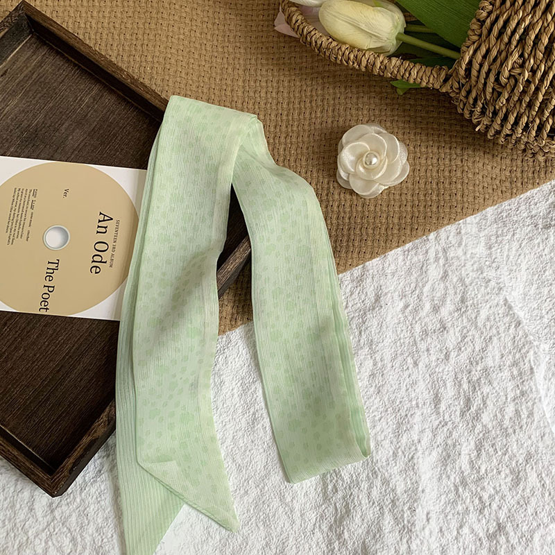 Bufanda de seda, bufanda pequeña de moda de alta gama, flor de todo fósforo, clip tridimensional, decoración de flores, serpentín, diadema