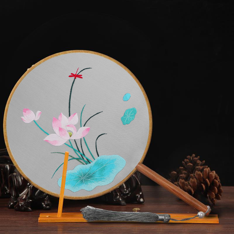 Bordado DIY hecho a mano fan bordado principiante material paquete antiguo cinta poke bordado Suzhou bordado regalo