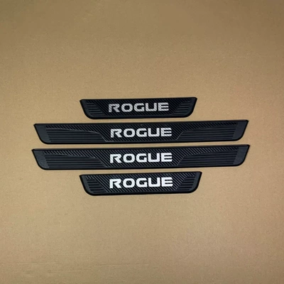 Dekorativ pedal başlıqları ROGUE FRONTIER Navara - rogue-exterior-door-sill-strip-black-base-with-carbon-fiber-black-finish