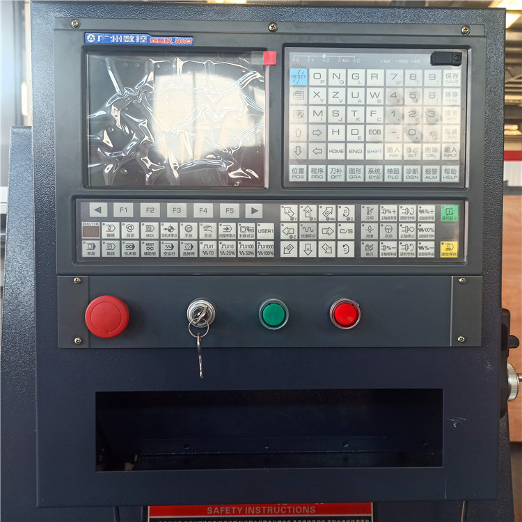 CK6150<i></i>X1000数控车床1 (3)