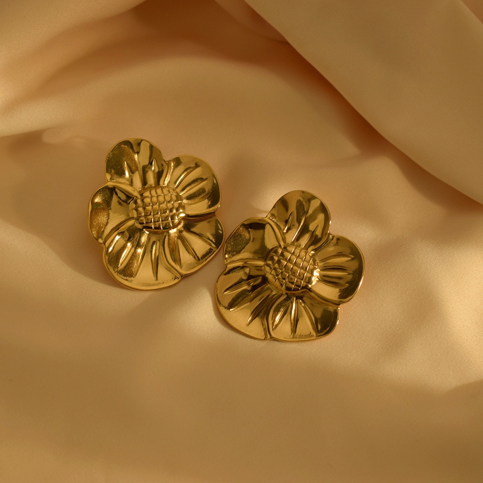 Flower Pattern 1 Pair Basic Flower Plating Titanium Steel Ear Studs