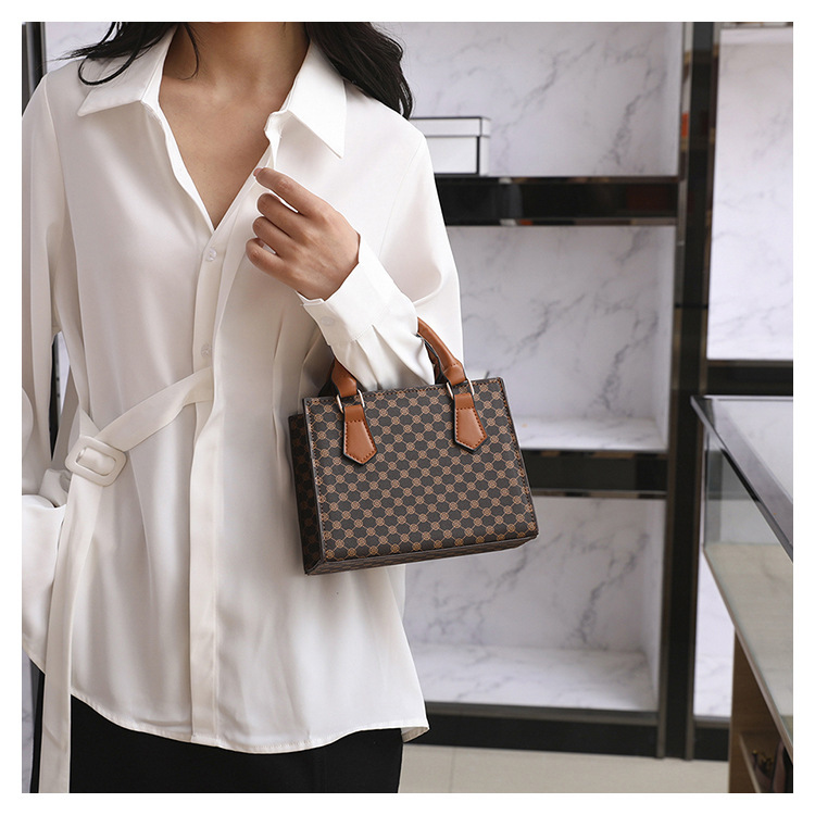 Retro Printed Tote Bag For Women Elegant Versatile Shoulder Bag_voghion.com