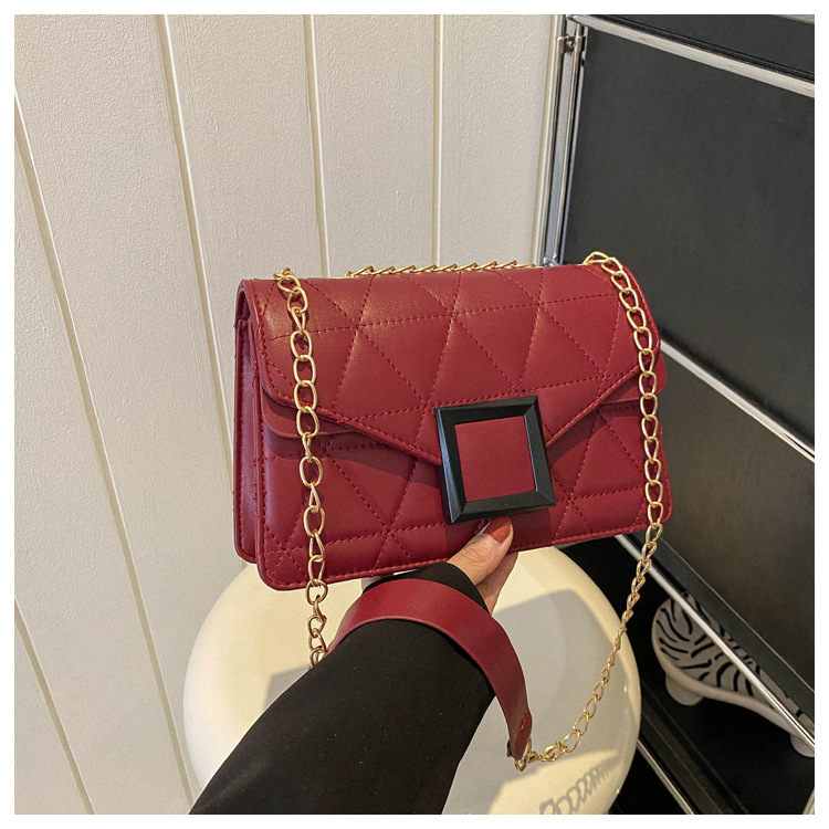 Women's Small Pu Leather Solid Color Streetwear Square Zipper Crossbody Bag display picture 32