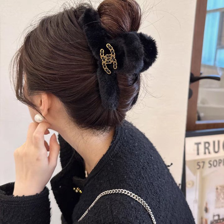 11#Braided leather belt with double c logo, black plush, 13cm