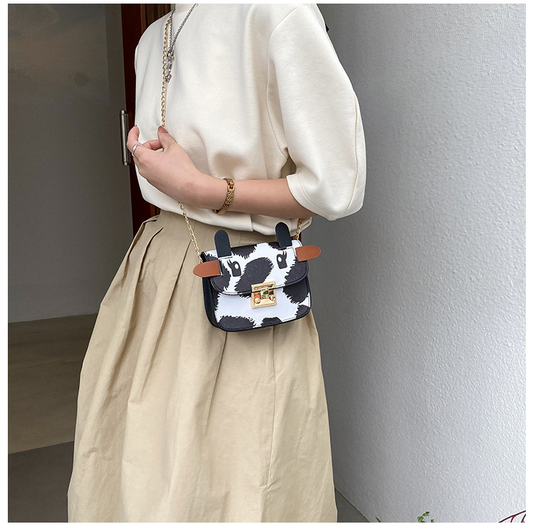 Korean Fashion Cow Pattern Messenger Printed Small Square Bag display picture 8