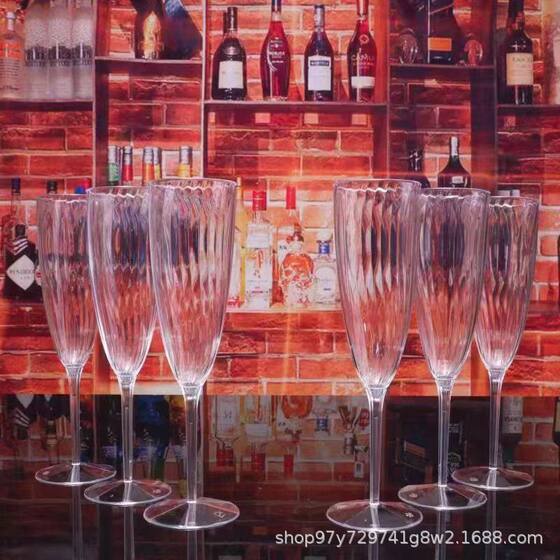 Plastic champagne glass disposable goblet wine glass wine glass transparent bar picnic party outdoor party