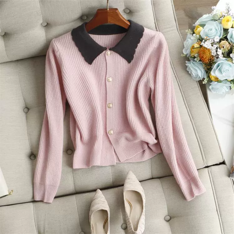 Cute elegant woolen cardigan, winter sweater