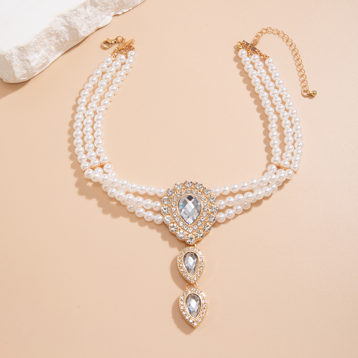 Designer style light luxury and high-end retro style beaded necklace bracelet set fashionable collar accessories_voghion.com