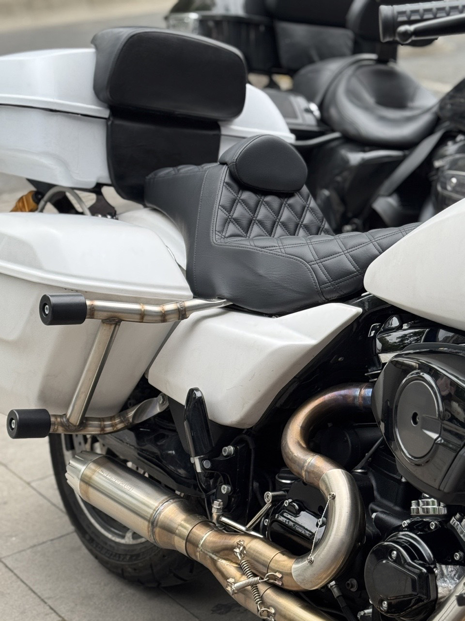 Motorcycle Seat Cushion Suitable for Harley 23.5-26 Road Glide, Road King, Step Seat Cushion Without Gel