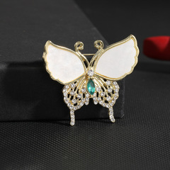 新款精緻鑲水鑽蝴蝶胸針秋冬款高級感別針氣質大衣服飾胸花飾品女