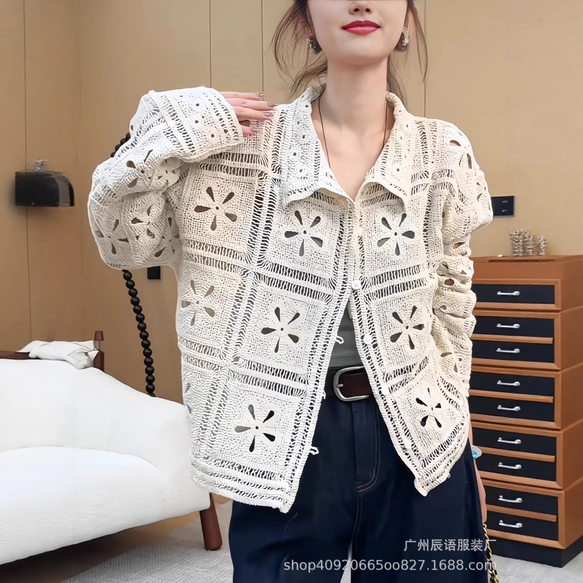 波西米亚钩花镂空针织衫外套女秋季新款大码胖mm宽松显瘦外搭开衫