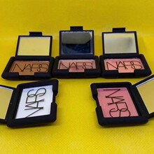 ���Ʊ���na�{s˹���tС��3.5g�߳��������ɫ��͸����