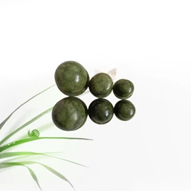 其他非金属;保健器具配件;玉器工艺品