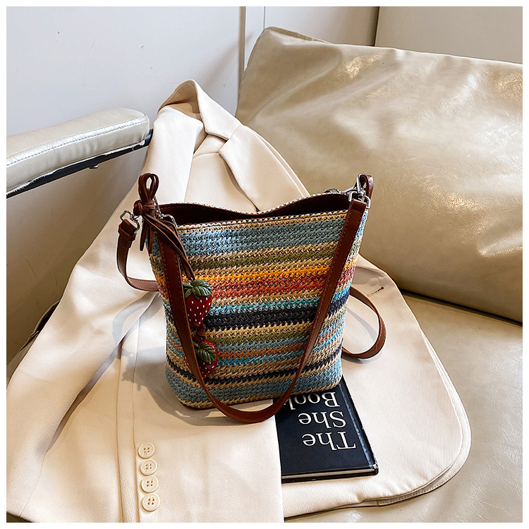 Handmade woven bag for women, 2025 new style straw woven bag, versatile shoulder bag, seaside vacation crossbody bag, bucket bag undefined