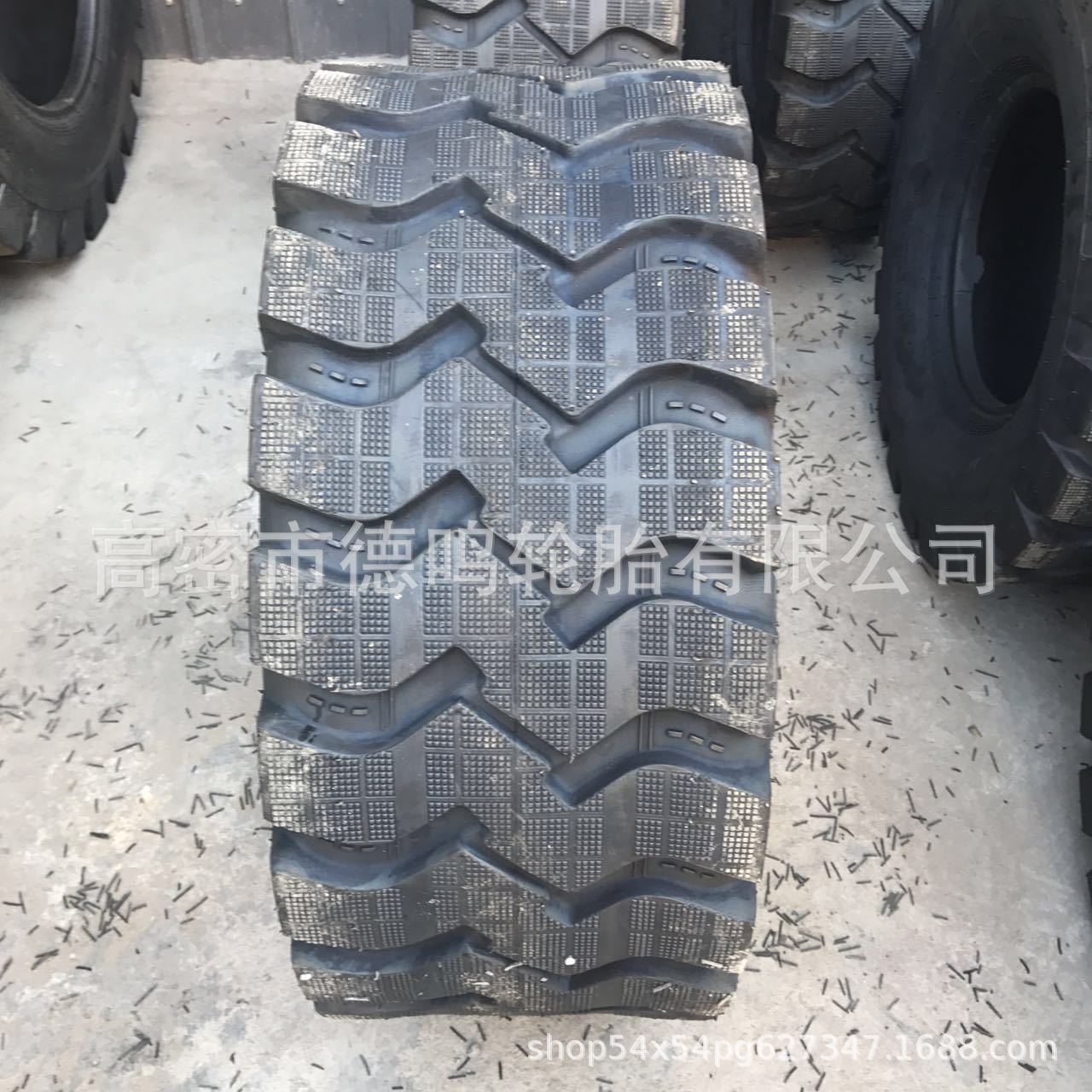 Suministro Lufei maquinaria de construcción 23.5-16 cargador pequeño neumático 20.5-16