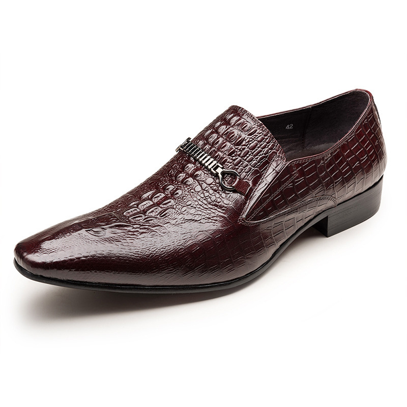 Alligator print men's slip-on shoes Business pointy slip-on shoes_voghion.com