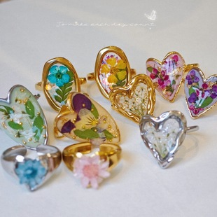 European and American Light Luxury Eternal Flower Series Stainless Steel Open Ring Hand-made Dried Flower Real Flower Exquisite Accessories Vintage All-match