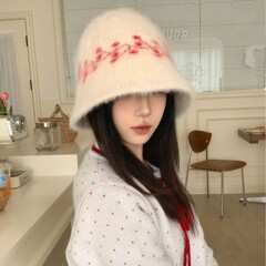 复古红色针织盆帽女秋冬素颜遮脸百搭渔夫帽保暖护耳提花毛线帽子