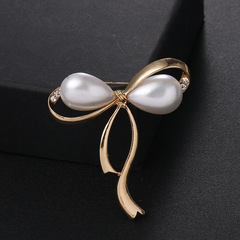 New Korean Style Elegant Pearl Butterfly Clasp Brooch, Alloy Inlaid Diamond Flower Pin, Non-Slip Multi-Function Brooch
