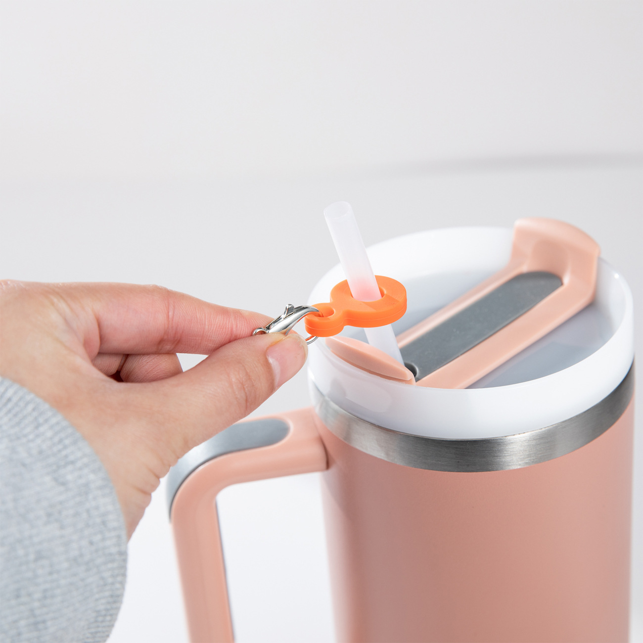 Colgante de paja de silicona DIY creativo adecuado para 8mm - 10mm taza de agua colgante de paja de silicona fábrica directa