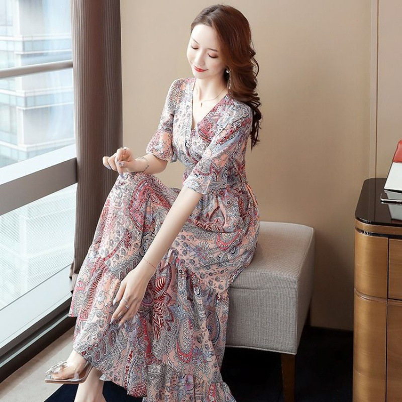 2026 Summer New Style Dress with Large Hem, Five-Quarter Sleeves, Waist-Cinching V-Neck, Chiffon Abstract Design Print Long Dress