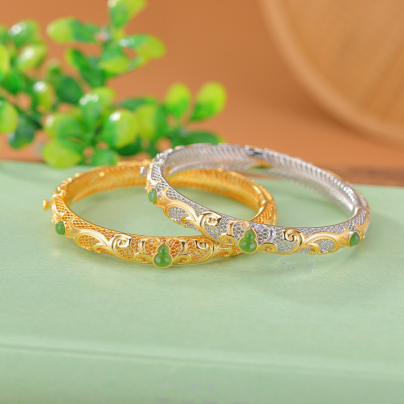 Vòng tay bạc S925 mạ vàng đính ngọc bích phong cách cổ điển họa tiết phúc lộc — Kiểu mạ tách màu