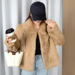 2025海宁冬款整皮兔毛外套女皮毛一体真兔毛皮草外套保暖均码方领