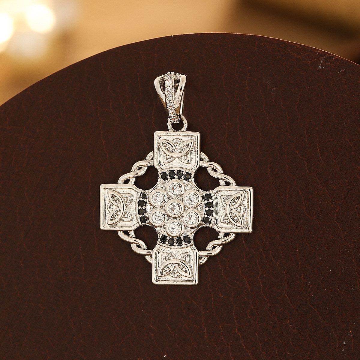 7g Weight Pendant Jewelry Making Type 14 * 24mm, 18*28mm, 22*30mm Jewelry Making Size Zircon Inlay Material DIY Jewelry Accessories Classification 1 Piece Quantity Copper Material Cross, Heart Shape Pattern Inlay Design Casual, Simple Style Style 1 Piece 14 * 24mm 18*28mm 22*30mm Copper Zircon Cross Heart Shape Pendant 9