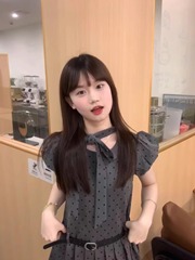 夜更かしするリッチガールスタイルグレーポルカドットドレス女性のための2025年夏の新しいスタイルの小さなウエスト痩身スカート