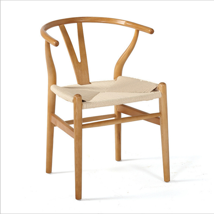 Silla de madera maciza y