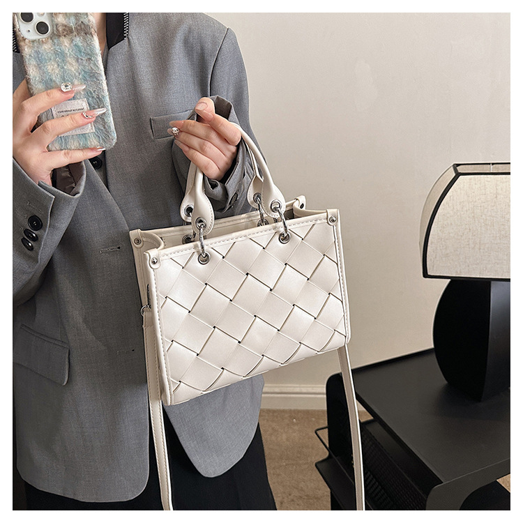 Frau Mittel Pu-leder Einfarbig Strassenmode Reißverschluss Handtasche display picture 8