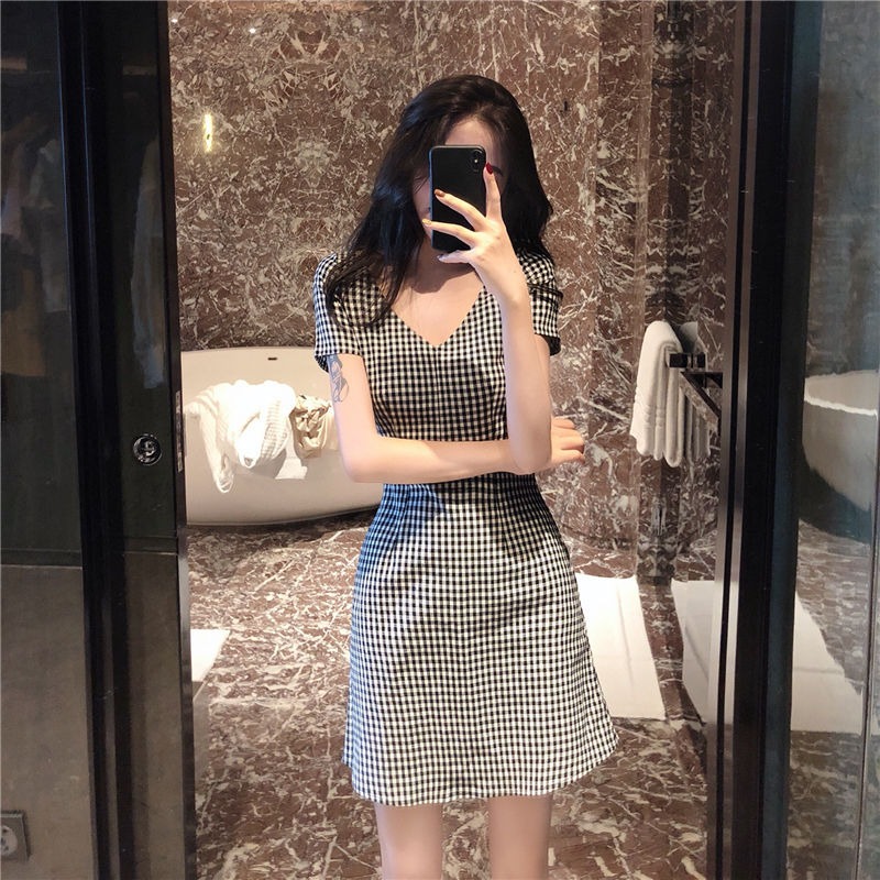 V领短袖复古格子连衣裙2025夏季收腰显瘦短裙气质百搭A字裙一步裙
