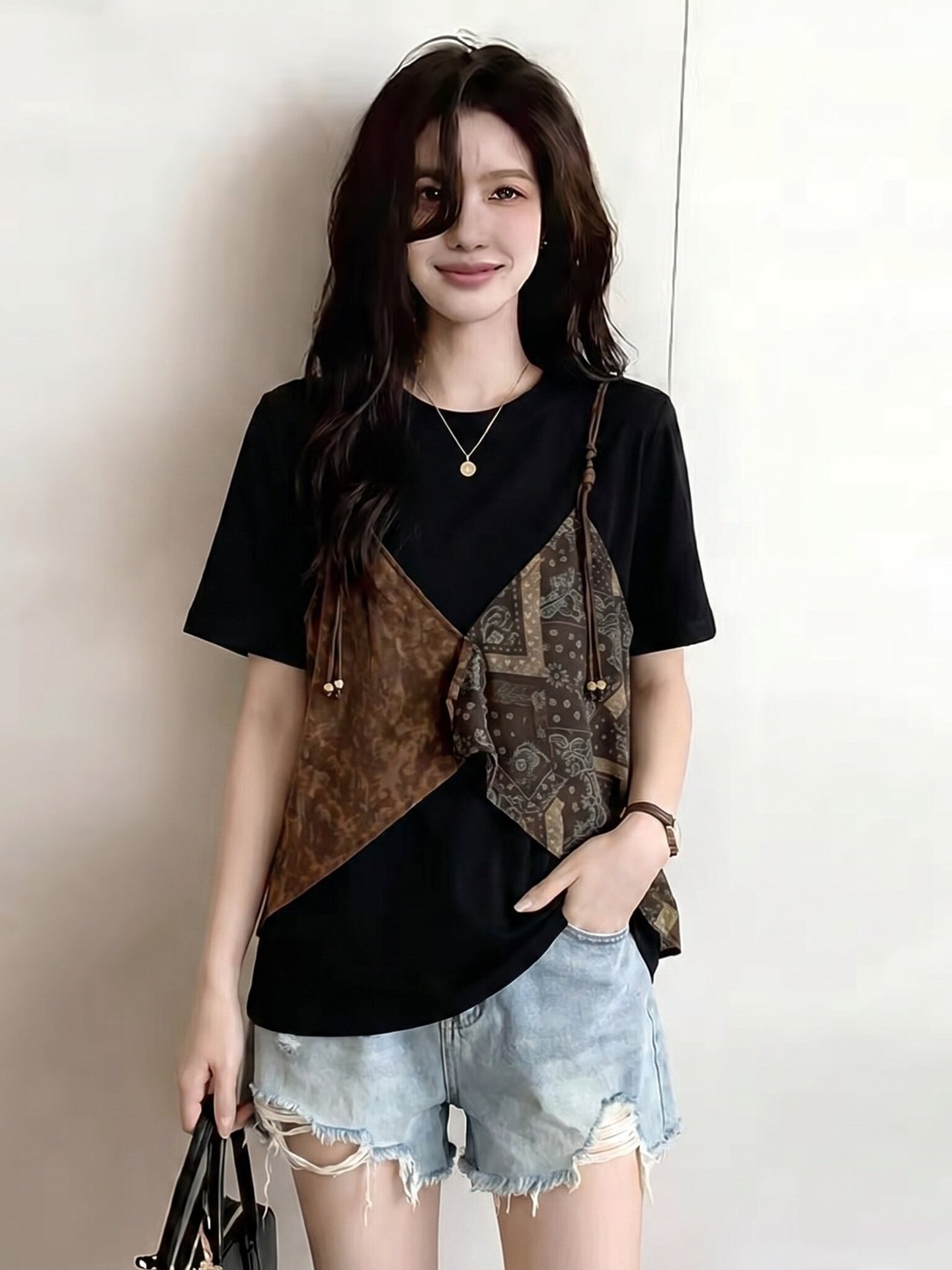 Áo thun nữ tay ngắn phối hai lớp in họa tiết, dáng rộng cao cấp — Màu ảnh