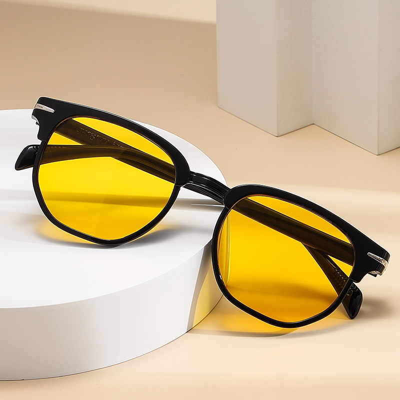 fashionable square retro sunglasses for men and women