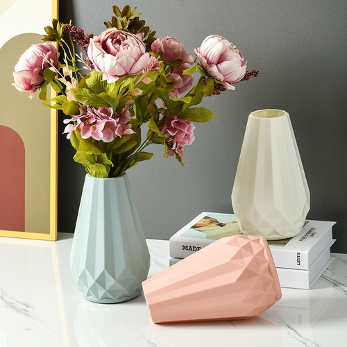Light luxury plastic vase, home decoration vase ornaments, hydroponic flower vase, PE resistant to falling and not easy to break, flower arranging device
