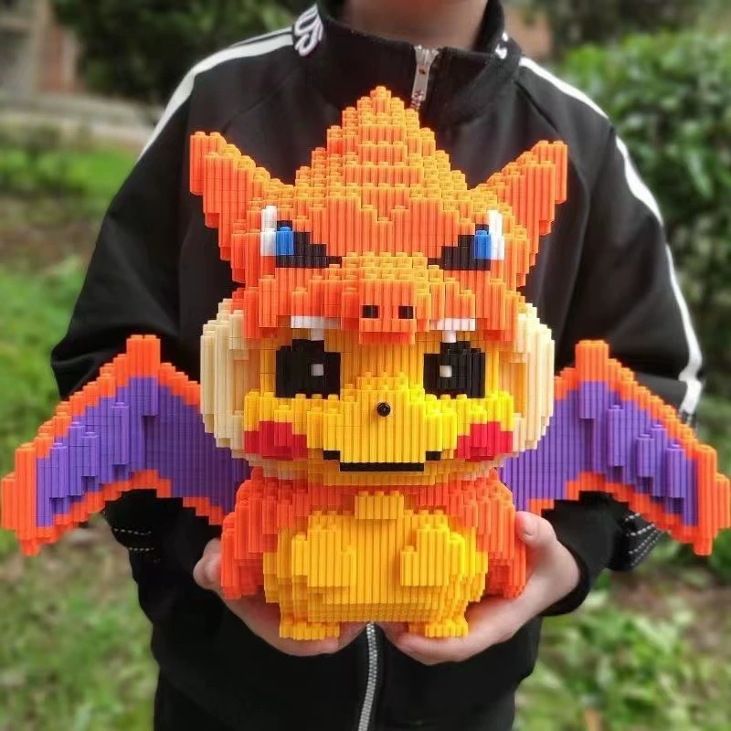 Конструктор (Lego) Огнедышащий Пикачу в драконе — коллекционная модель, с молоточком