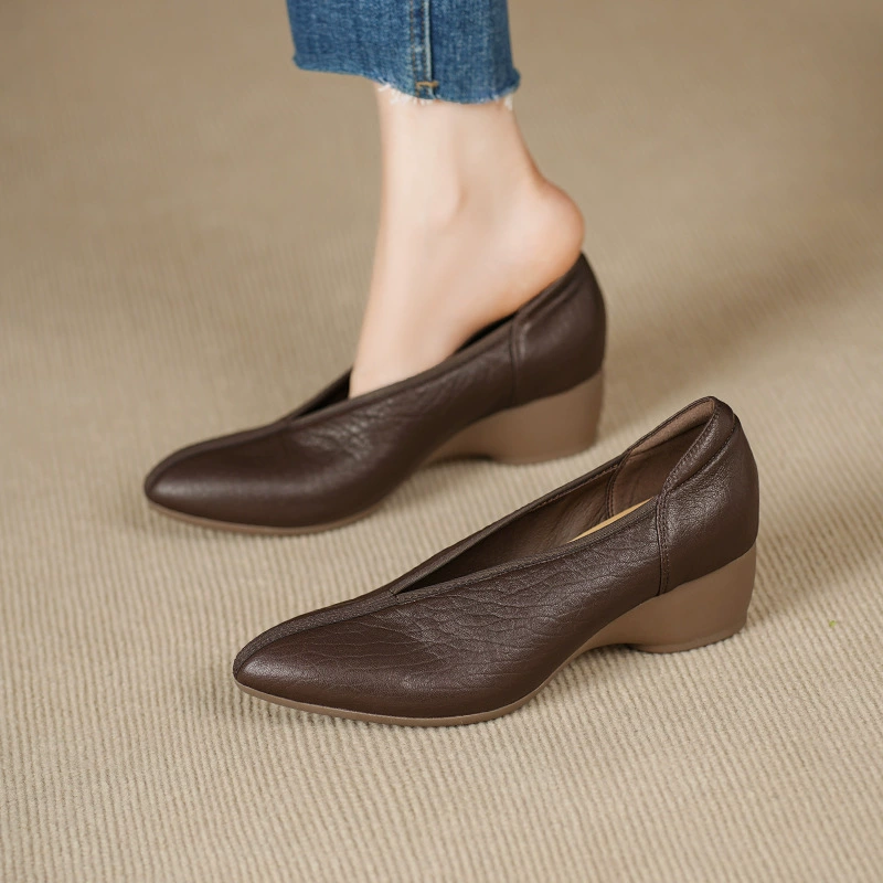 Французские ретро-туфли-лодочки на танкетке из супермягкой козьей кожи с V-образным вырезом, женские весенне-осенние туфли из натуральной кожи, мягкая кожа, мягкая подошва, бабушкины туфли с острым носком