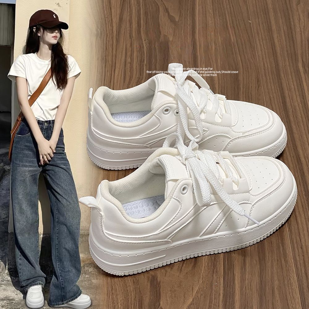 Zapatos blancos para mujeres 2025 primavera, verano y otoño transpirables coreanos universales para estudiantes de estilo de escuela zapatos casuales para mujeres planas